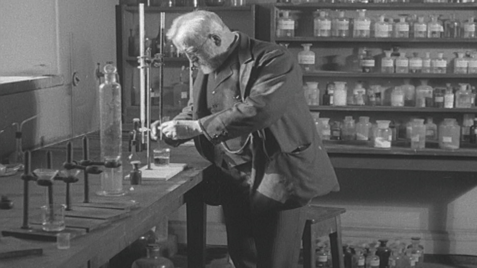 Professor in his laboratory, 1923.